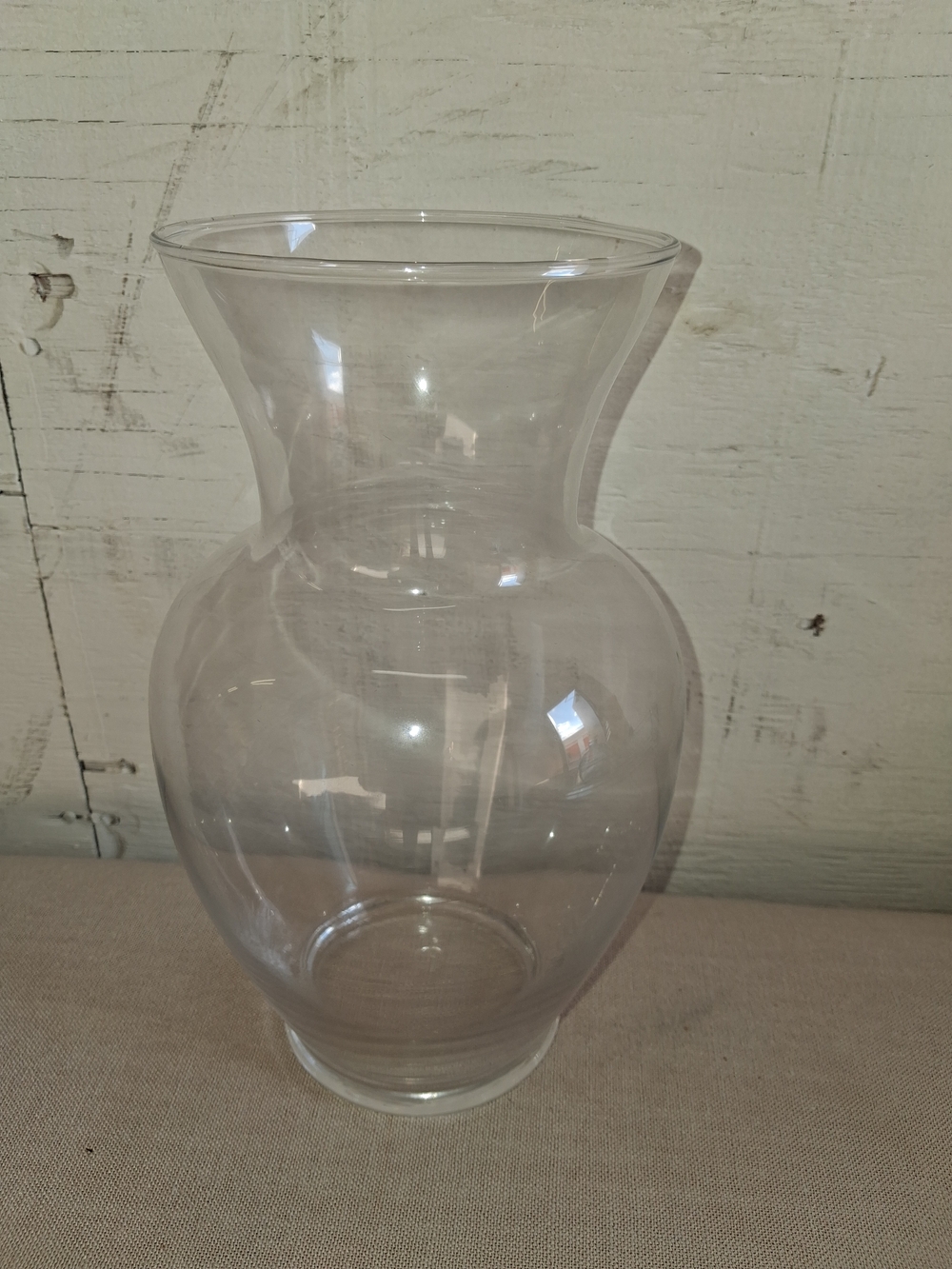 Classic Clear Glass Vase - Elegant Home Accent